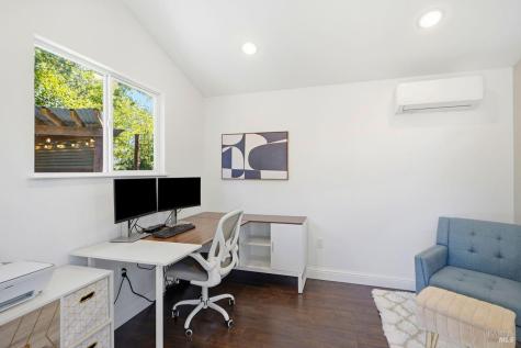2205 Hillside Drive Santa Rosa CA 95404
