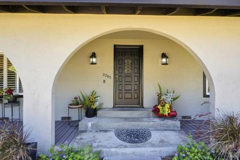 2205 Hillside Drive Santa Rosa CA 95404