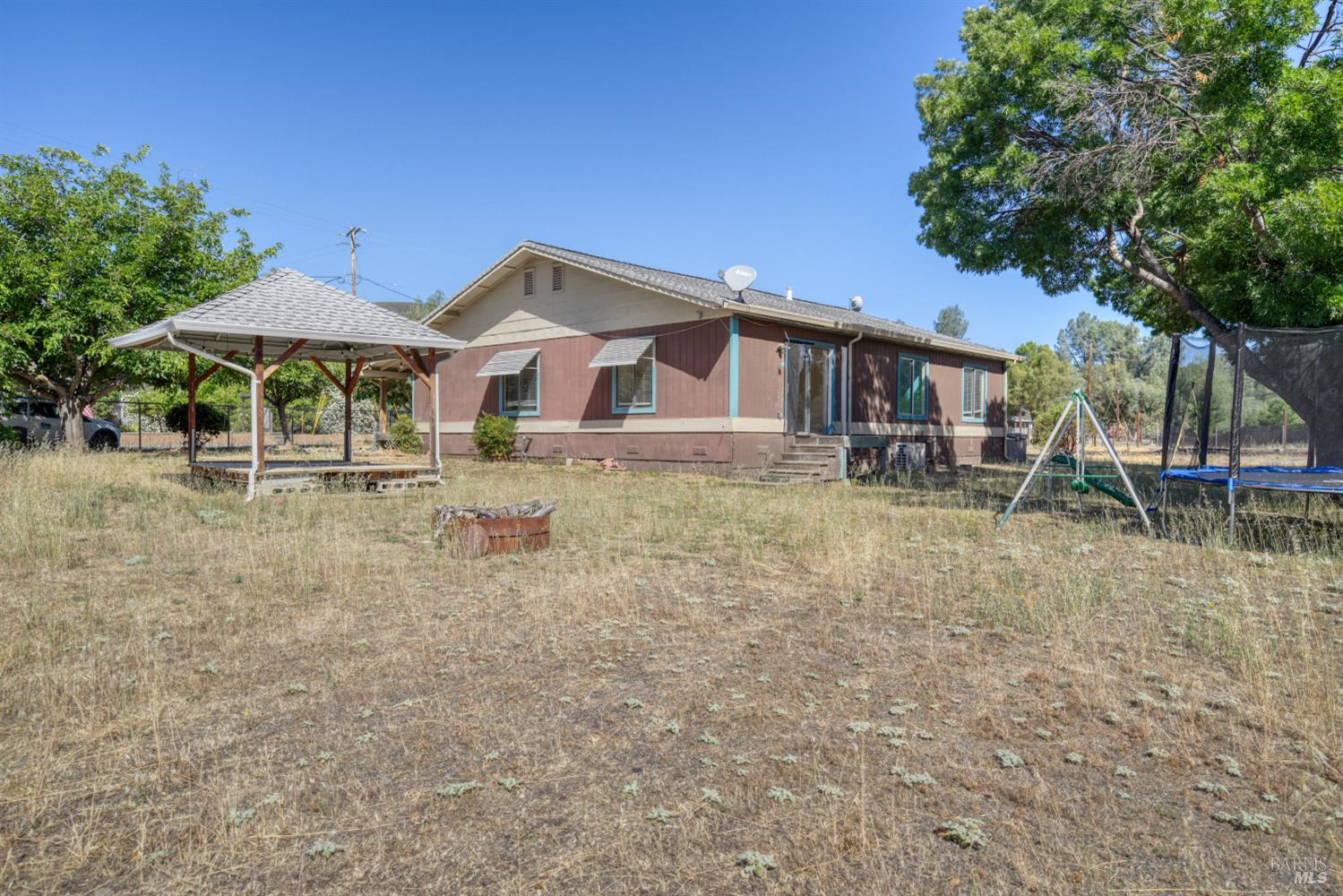 17002 Acacia Way Clearlake Oaks CA 95423