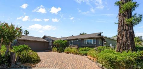 931 Bradley Court Healdsburg CA 95448