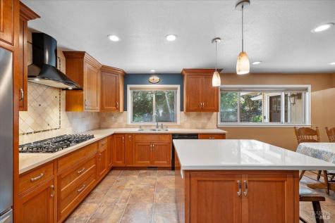 8030 Elphick Road Sebastopol CA 95472