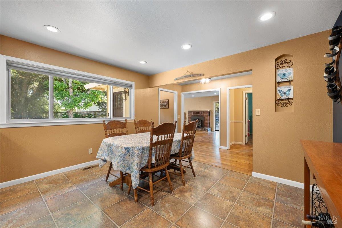 8030 Elphick Road Sebastopol CA 95472