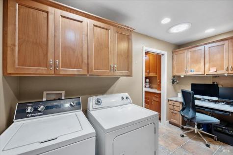 8030 Elphick Road Sebastopol CA 95472