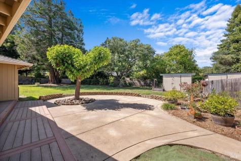 8030 Elphick Road Sebastopol CA 95472