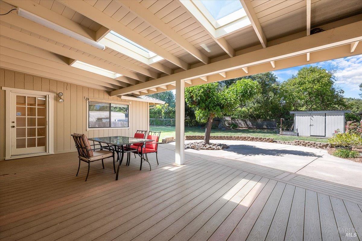 8030 Elphick Road Sebastopol CA 95472