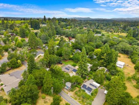 8030 Elphick Road Sebastopol CA 95472