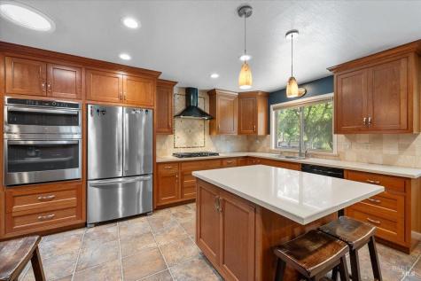 8030 Elphick Road Sebastopol CA 95472