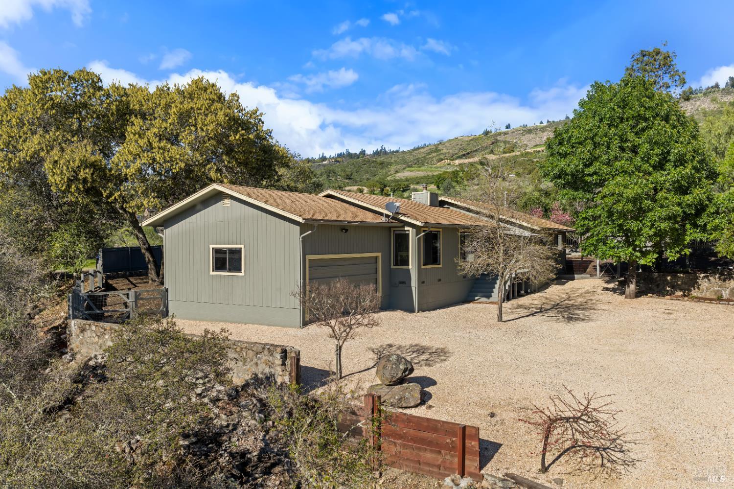 807 Deer Park Road St. Helena CA 94574