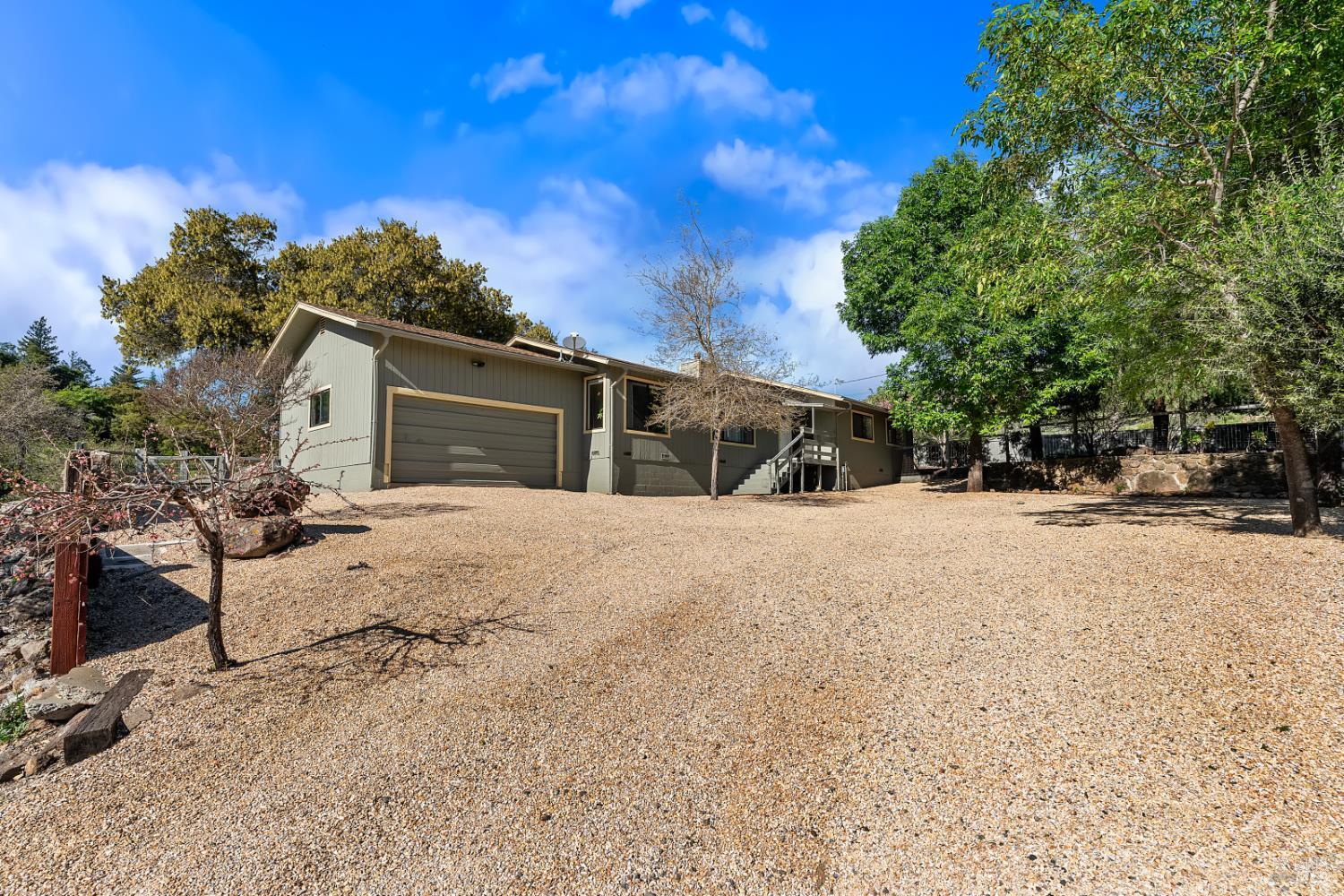 807 Deer Park Road St. Helena CA 94574