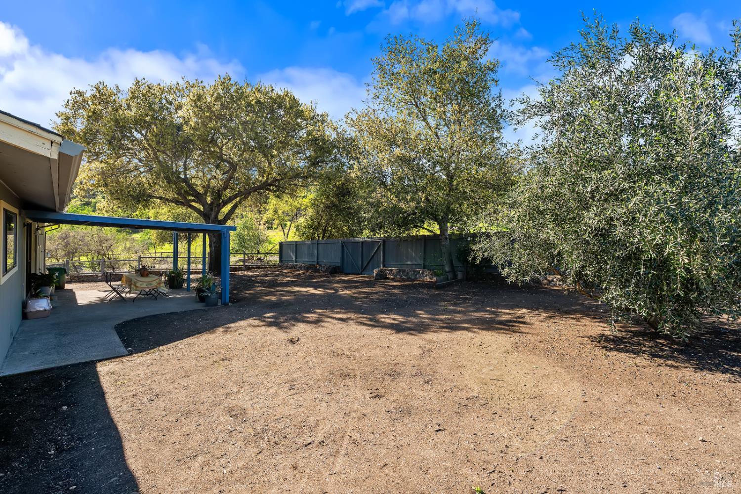 807 Deer Park Road St. Helena CA 94574
