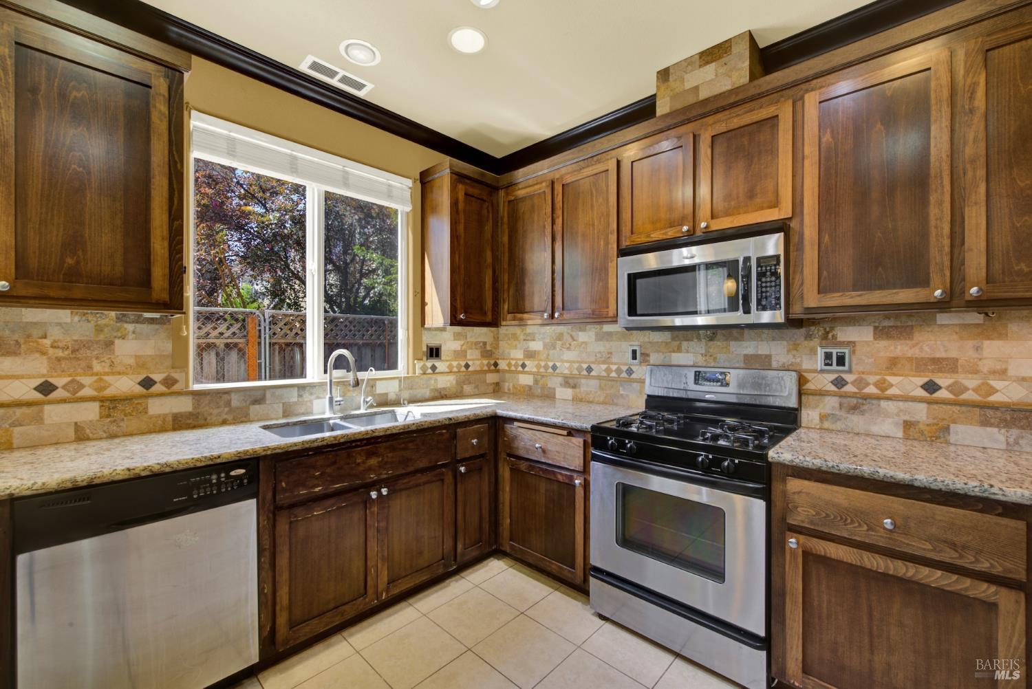 101 Summerfield Drive Vacaville CA 95687