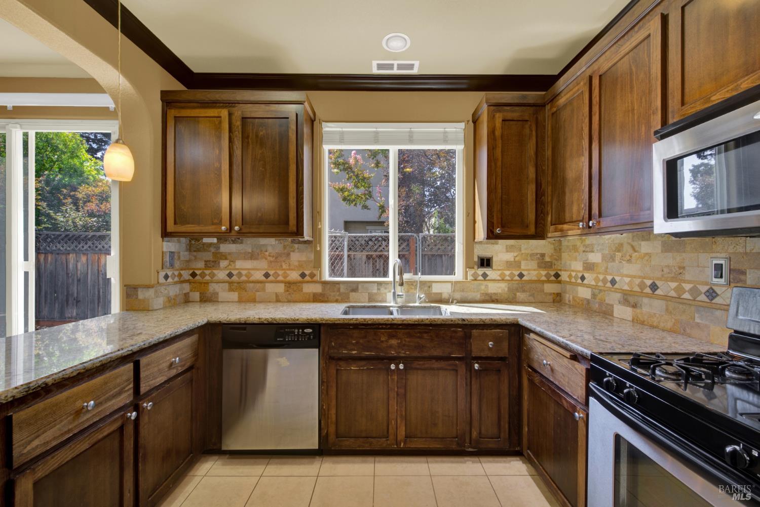 101 Summerfield Drive Vacaville CA 95687