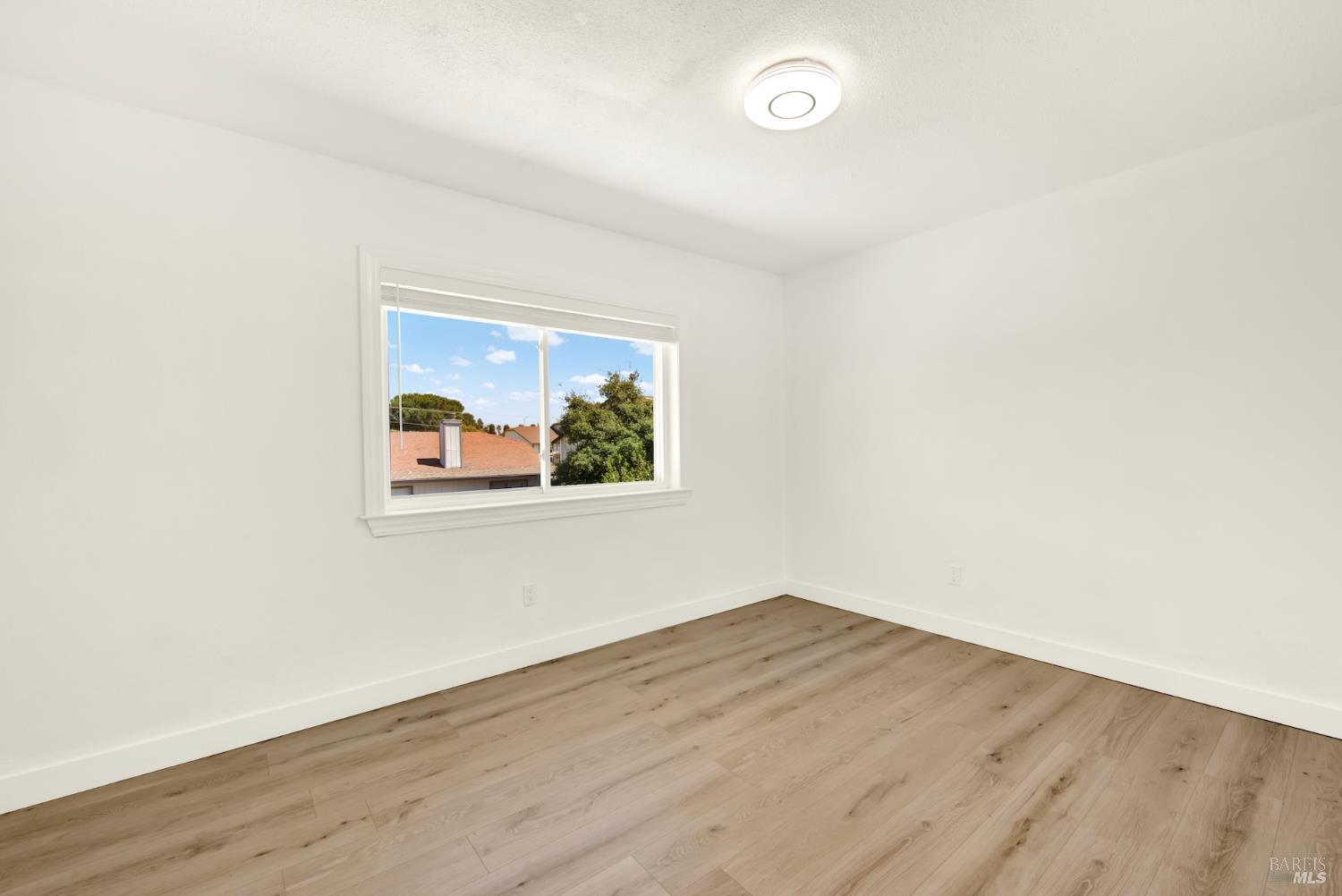 909 Whitney Avenue Suisun City CA 94585