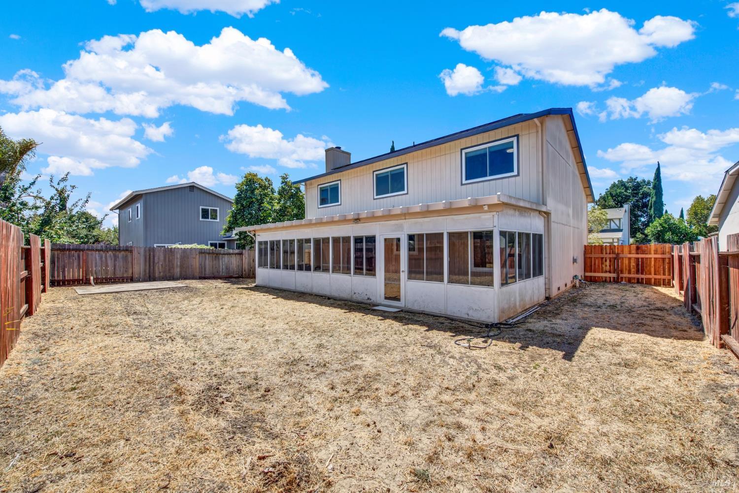 909 Whitney Avenue Suisun City CA 94585