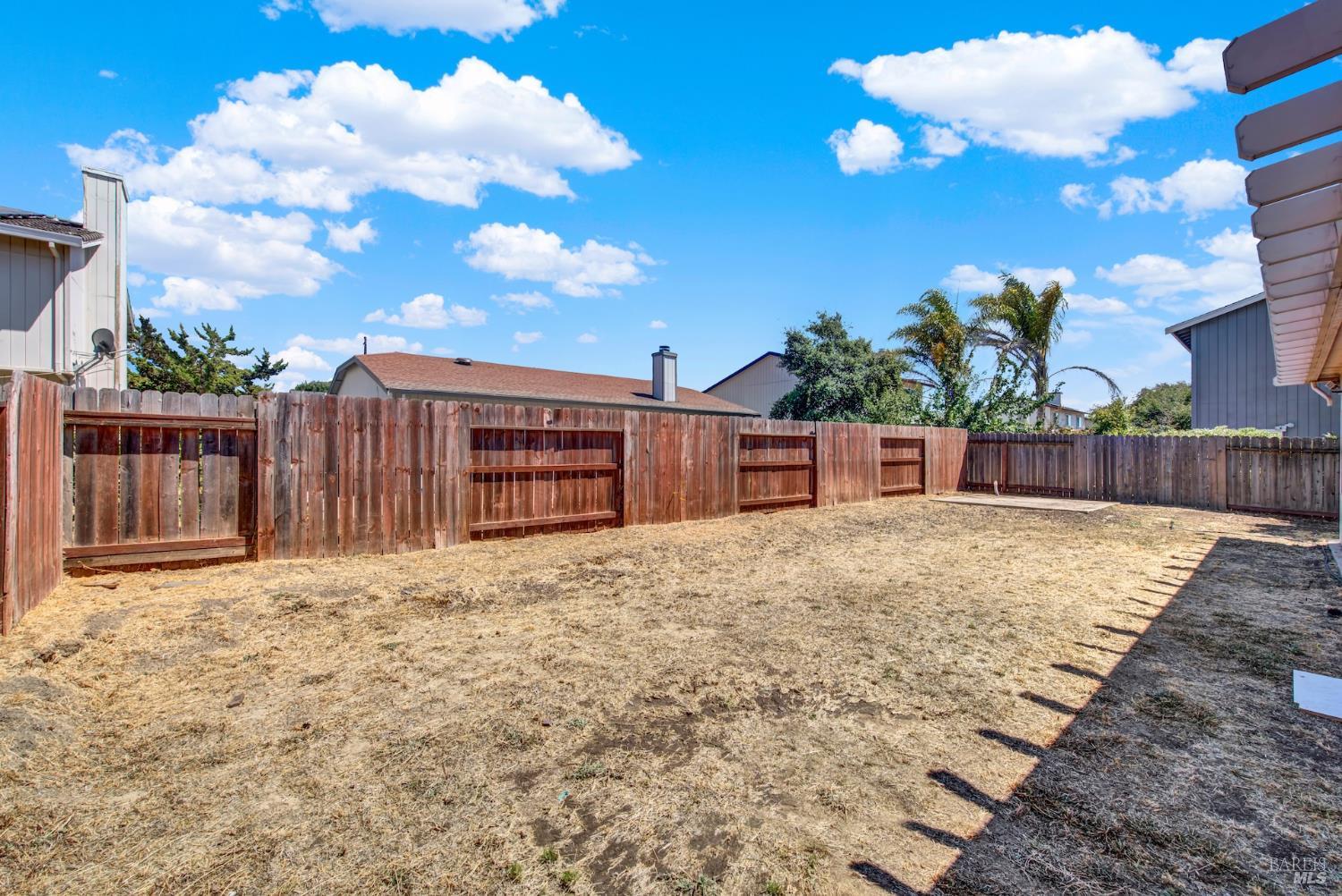 909 Whitney Avenue Suisun City CA 94585