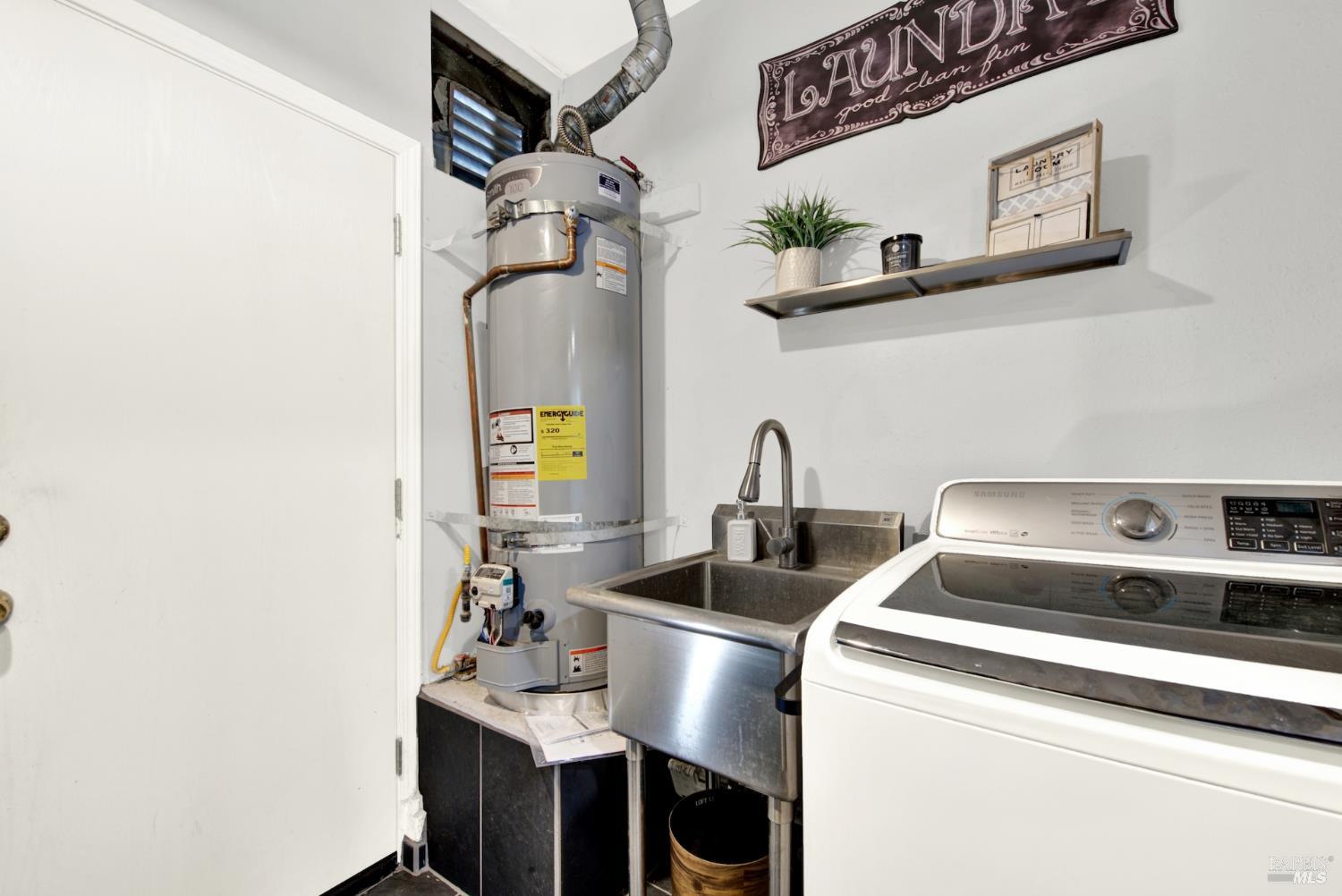 240 N West Street Vacaville CA 95688