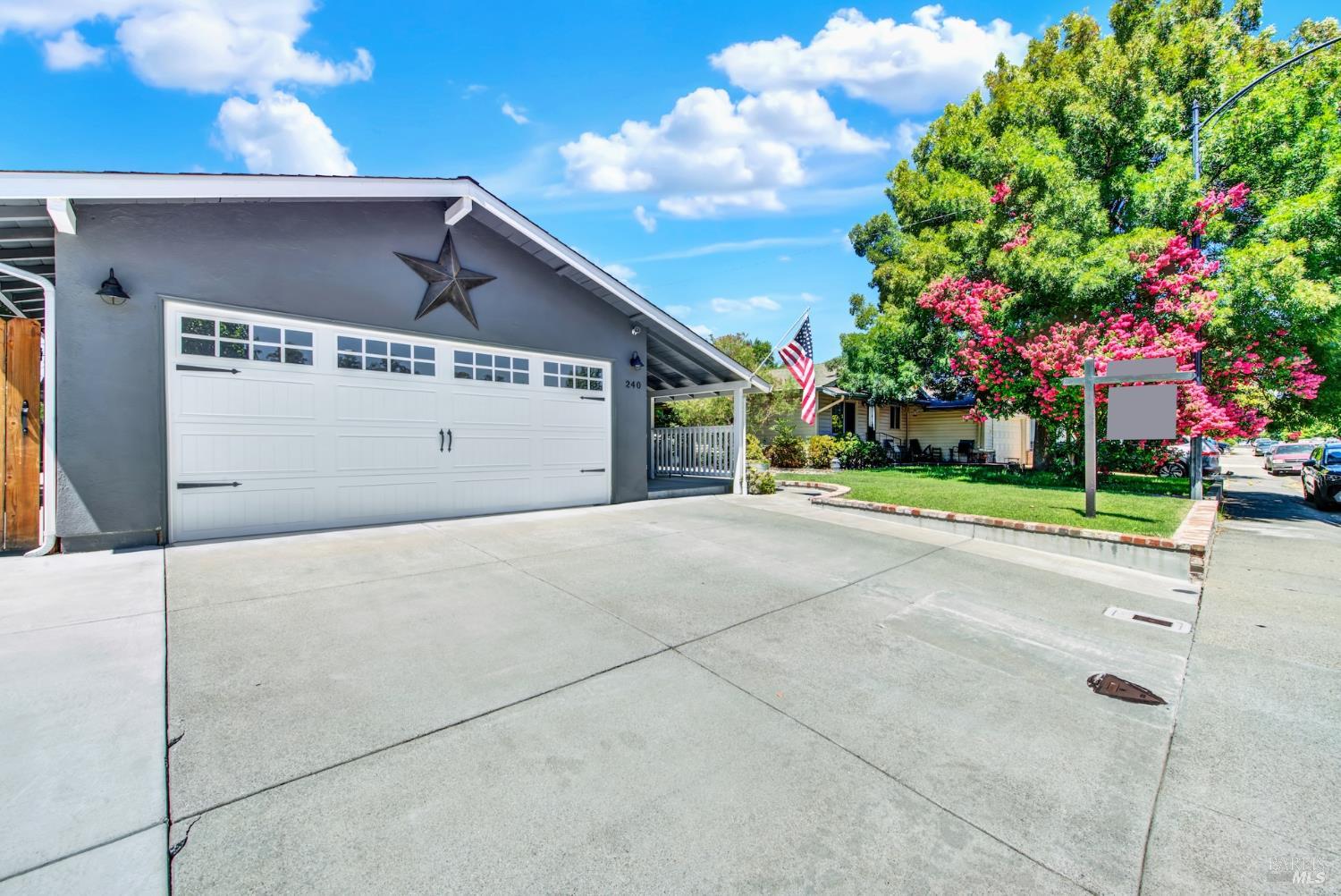 240 N West Street Vacaville CA 95688