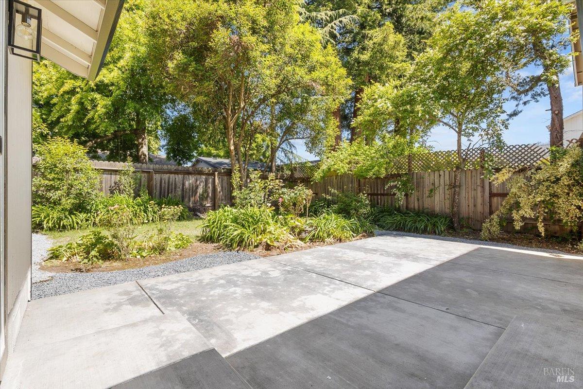 4911 Oak Park Way Santa Rosa CA 95409
