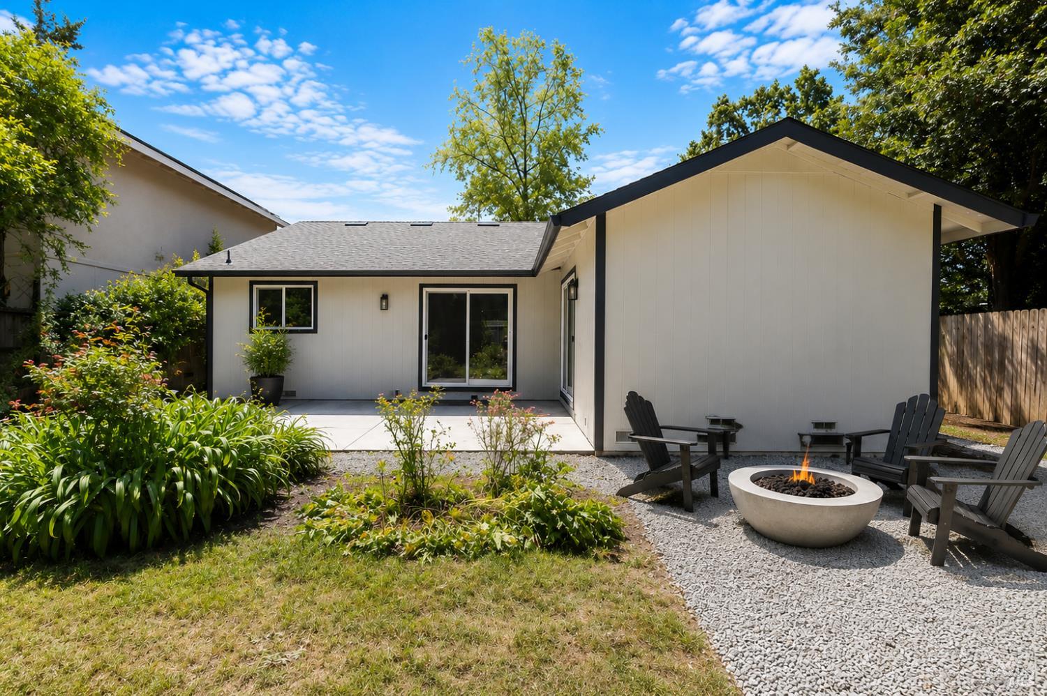 4911 Oak Park Way Santa Rosa CA 95409