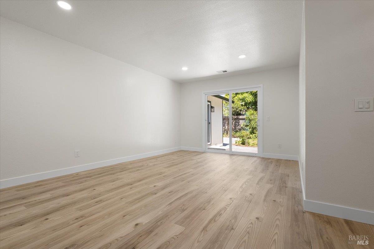 4911 Oak Park Way Santa Rosa CA 95409