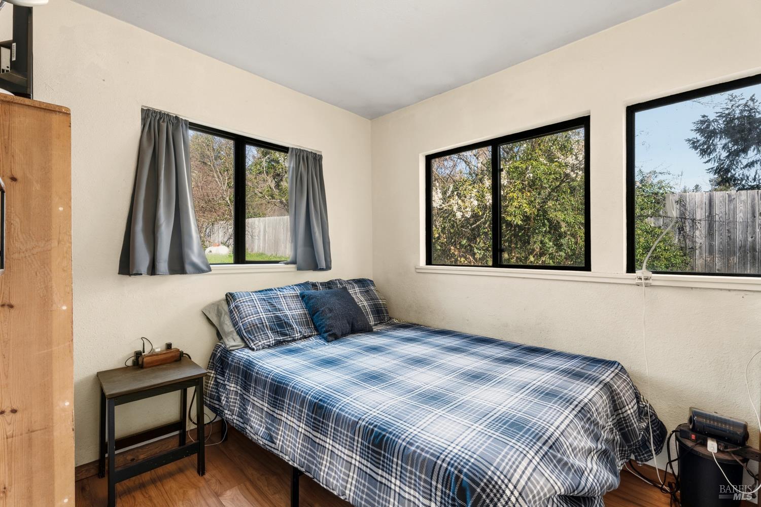 44250 Lakeview Avenue Laytonville CA 95454