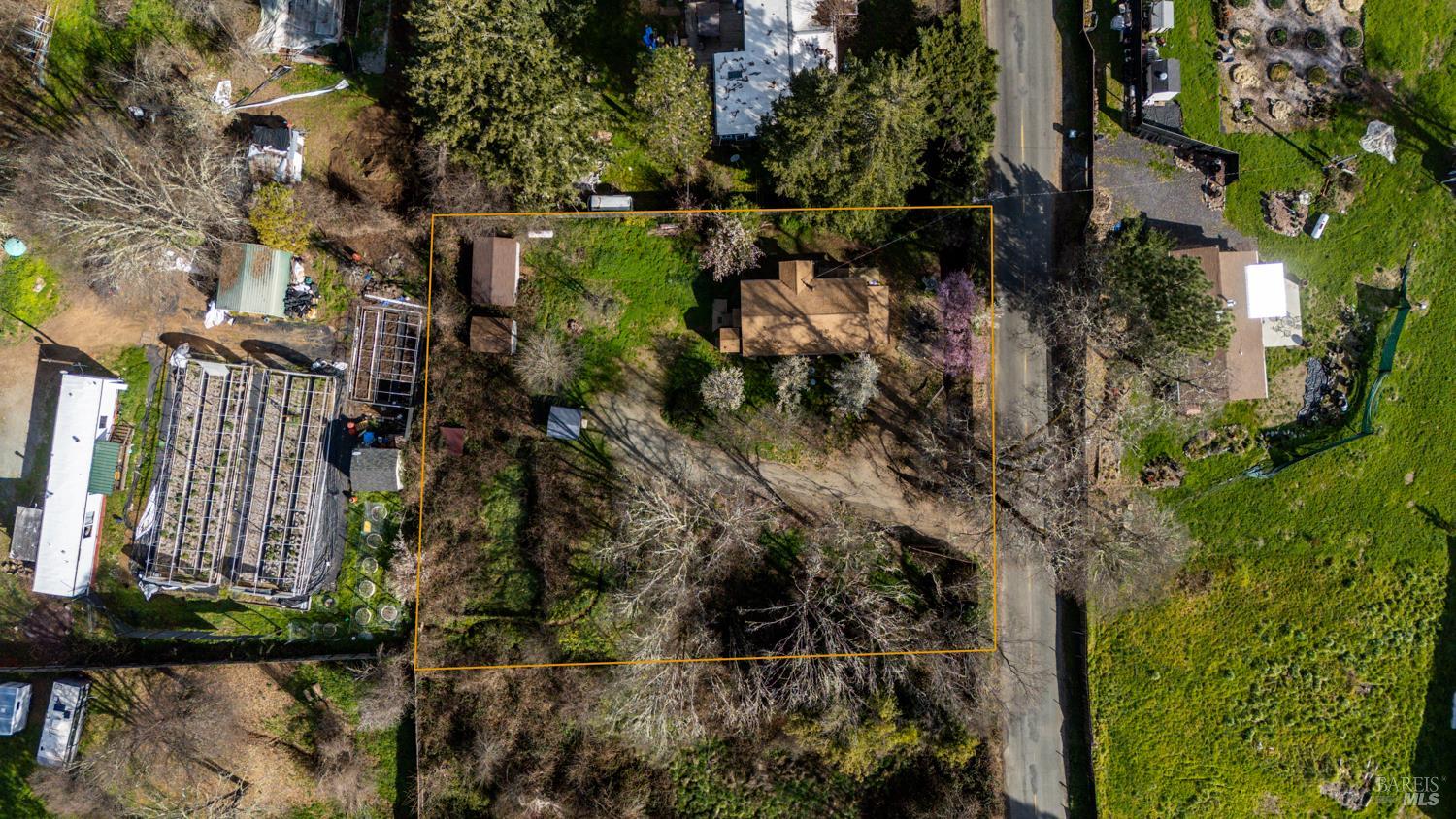 44250 Lakeview Avenue Laytonville CA 95454