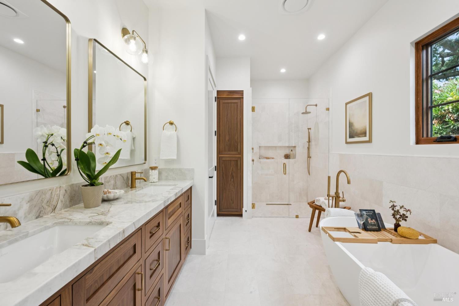 660 Oak Lane Sonoma CA 95476