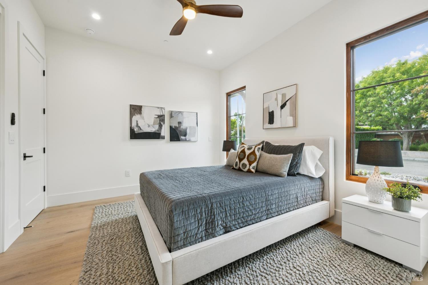 660 Oak Lane Sonoma CA 95476
