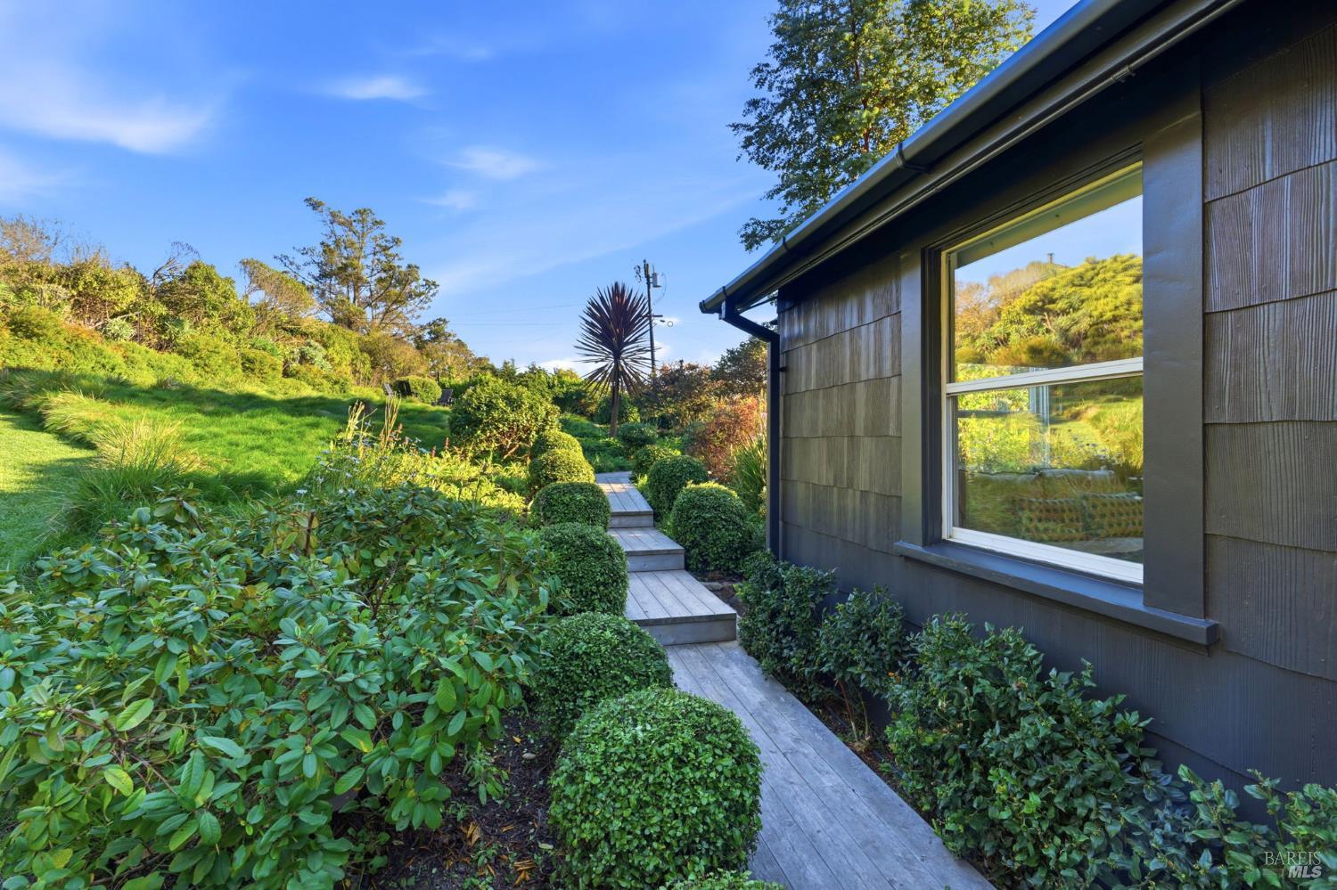 398 Ocean Parkway Bolinas CA 94924