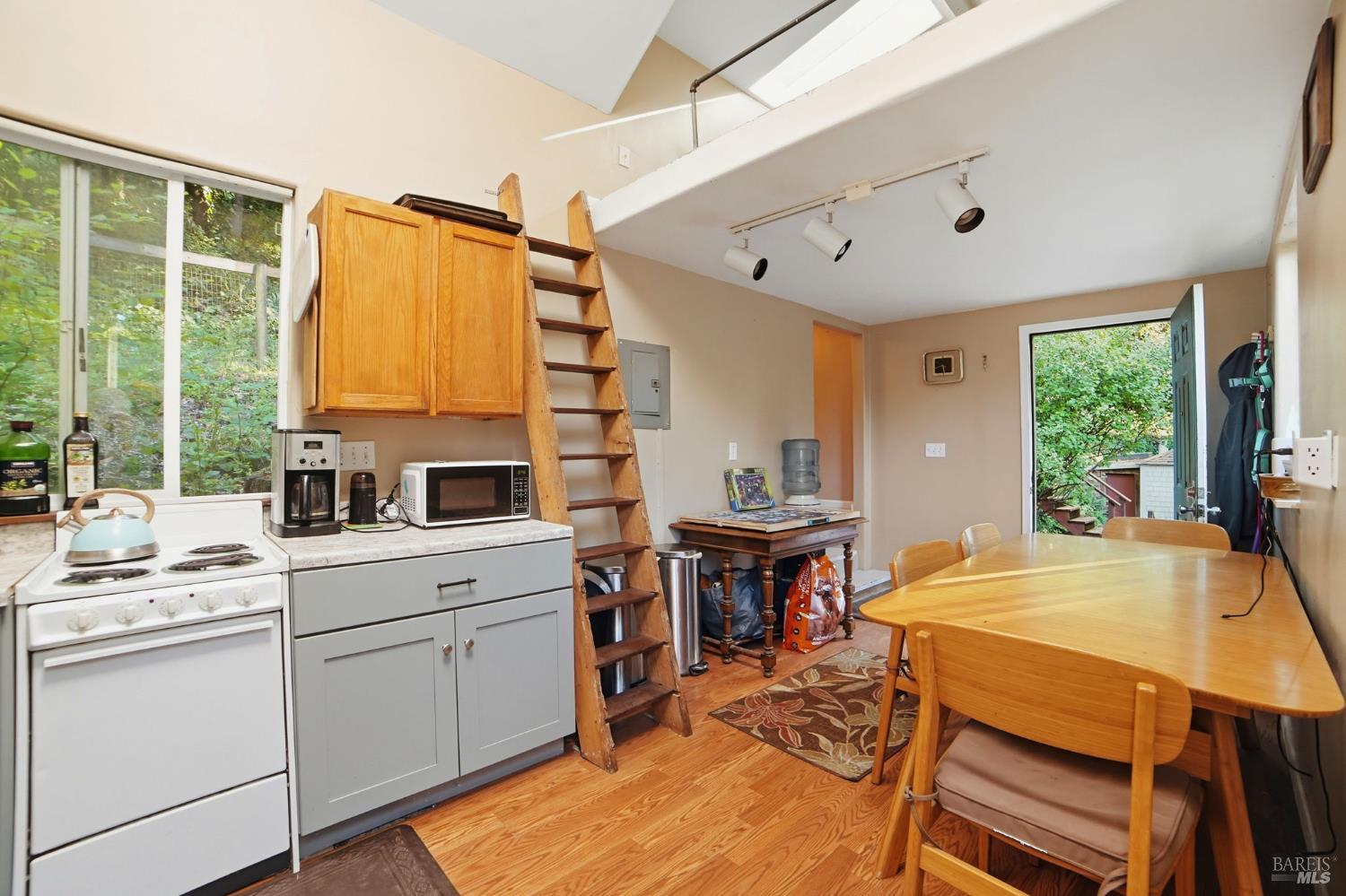 37 Grand View Avenue Camp Meeker CA 95419