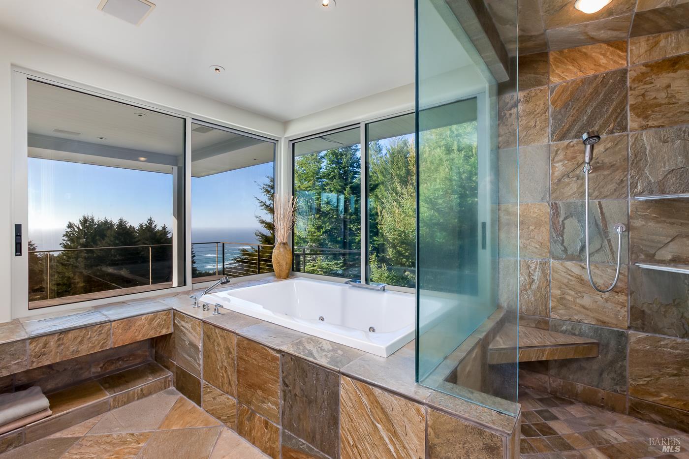 43850 Buckhorn Cove Road E Little River CA 95456