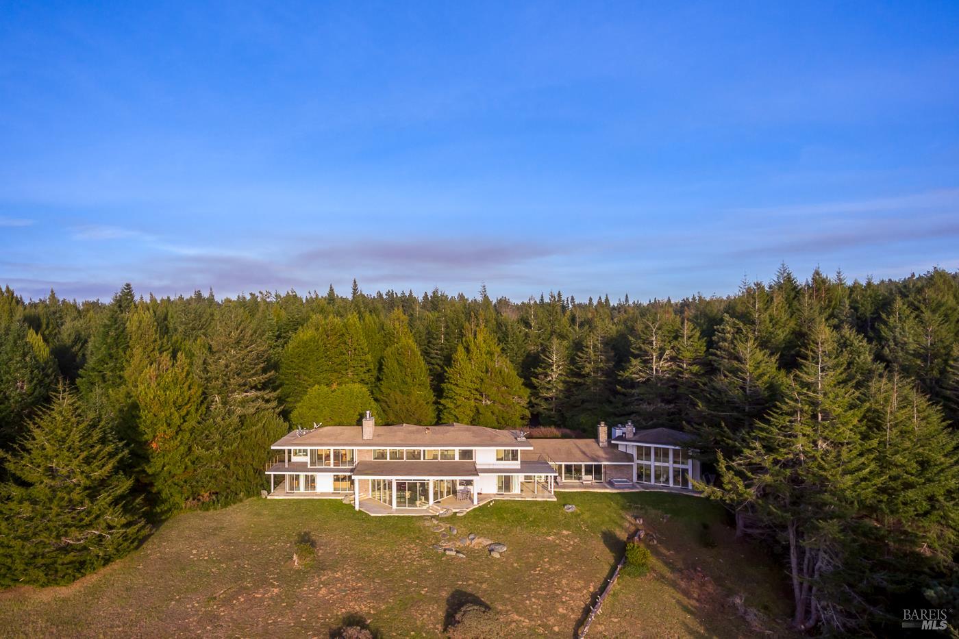 43850 Buckhorn Cove Road E Little River CA 95456