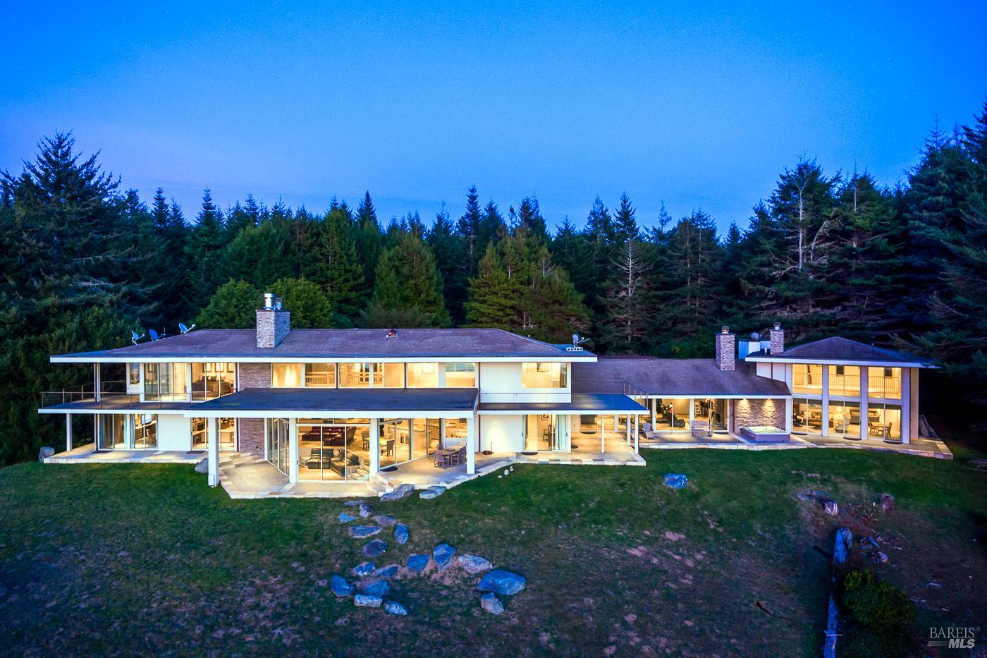 43850 Buckhorn Cove Road E Little River CA 95456