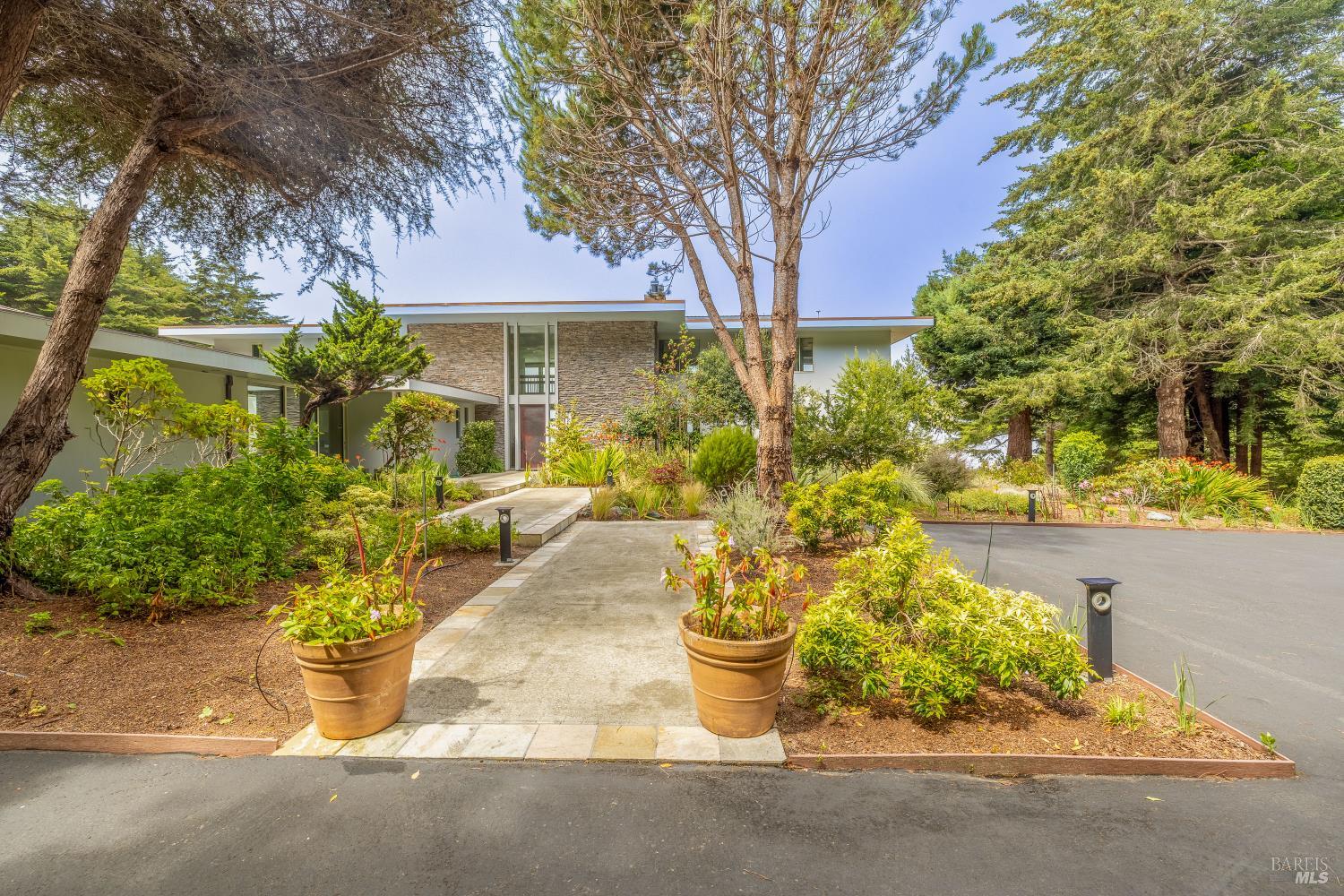 43850 Buckhorn Cove Road E Little River CA 95456