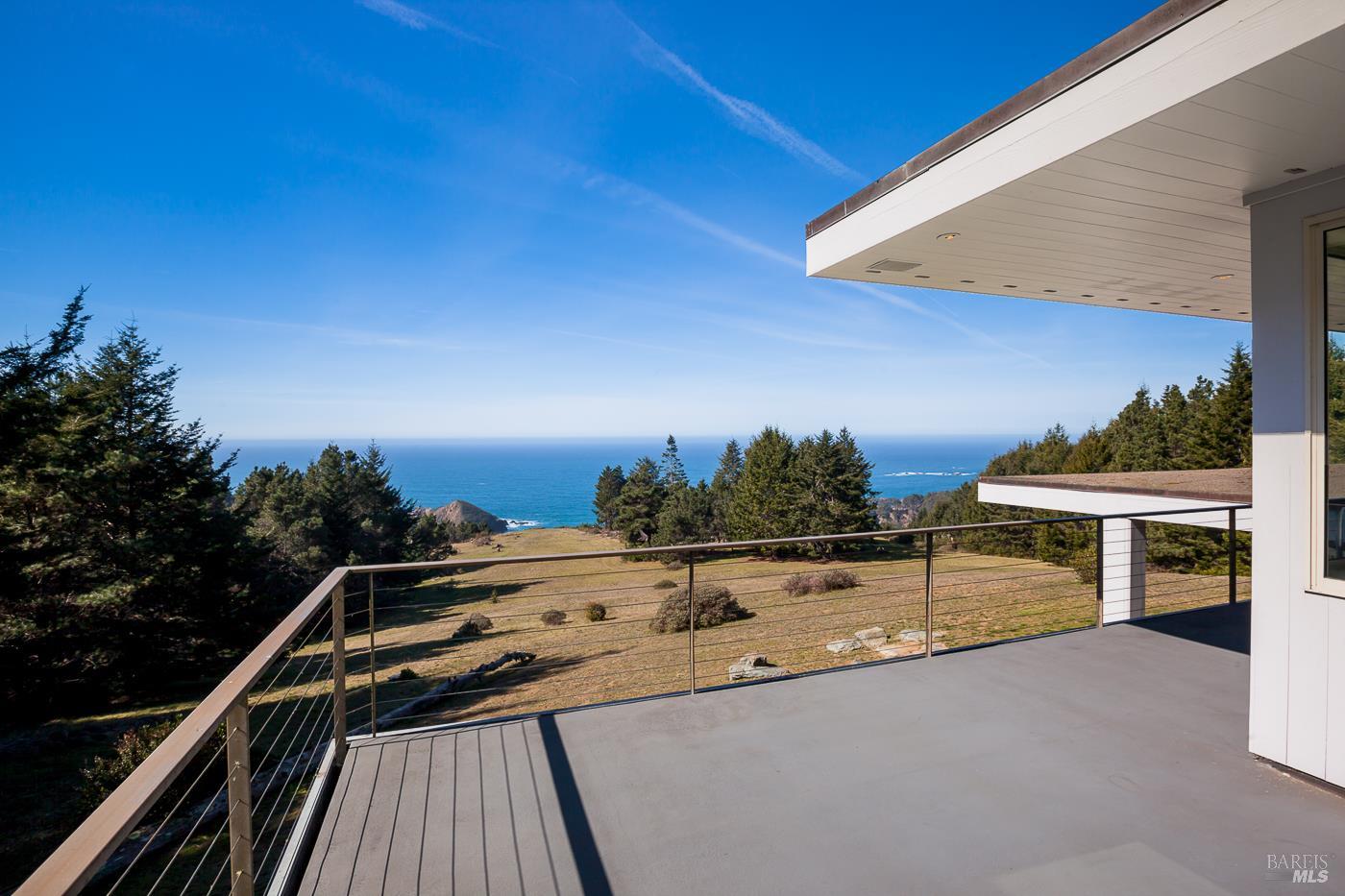 43850 Buckhorn Cove Road E Little River CA 95456