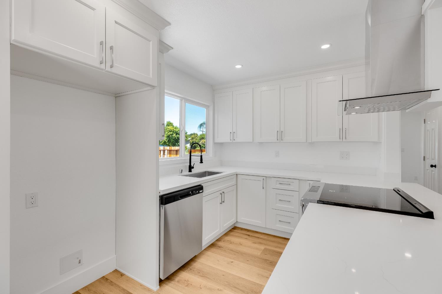 808 Helen Way Woodland CA 95776