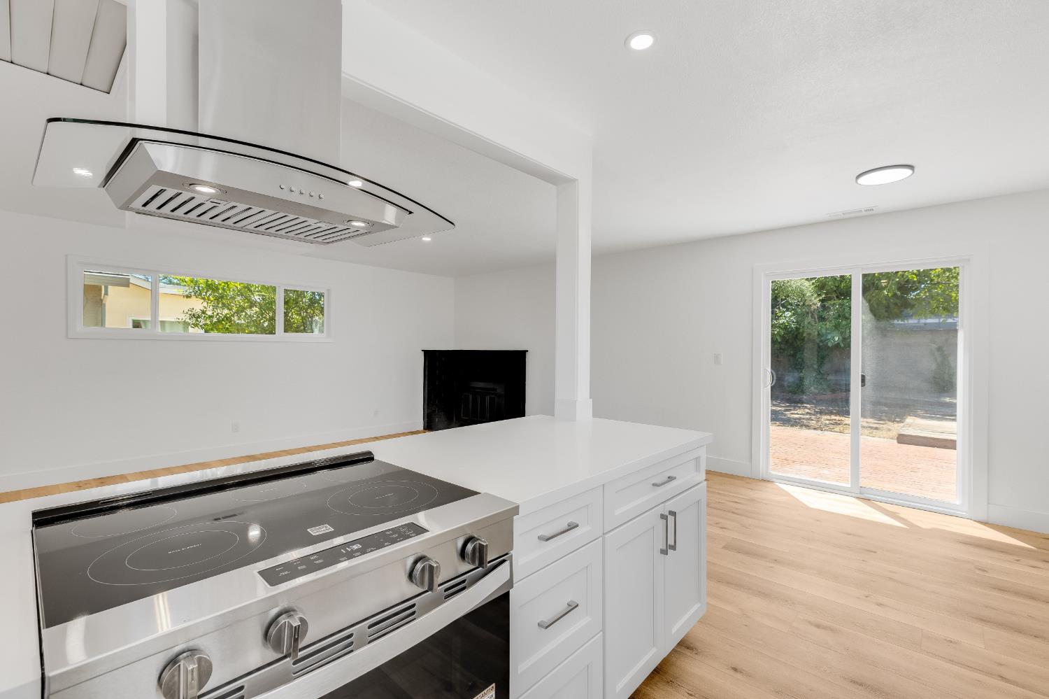 808 Helen Way Woodland CA 95776