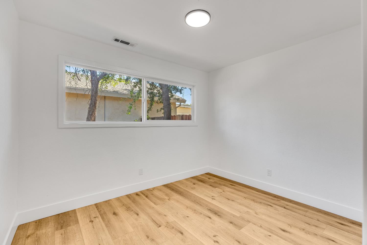 808 Helen Way Woodland CA 95776