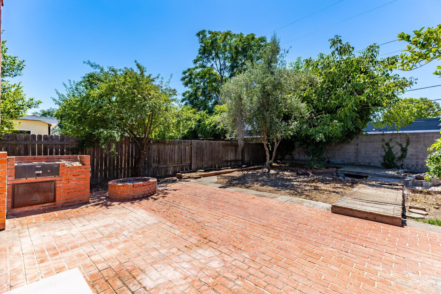 808 Helen Way Woodland CA 95776