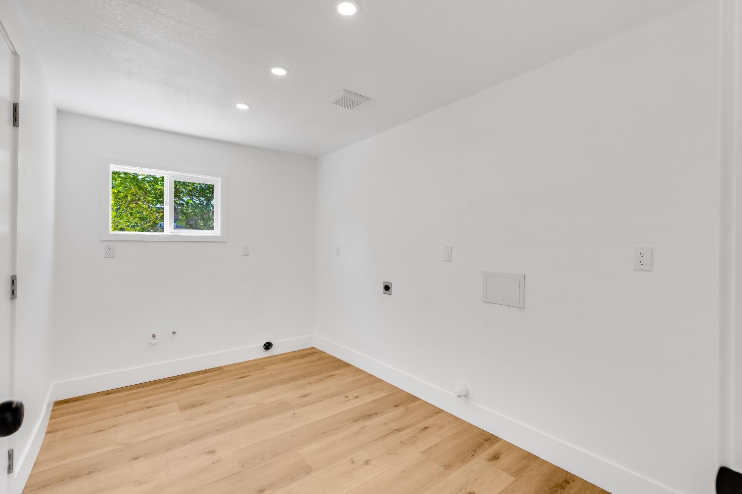 808 Helen Way Woodland CA 95776