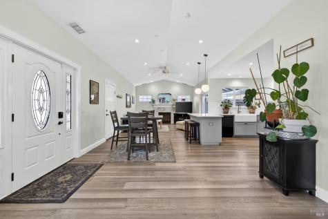 3723 Crestview Drive Santa Rosa CA 95403