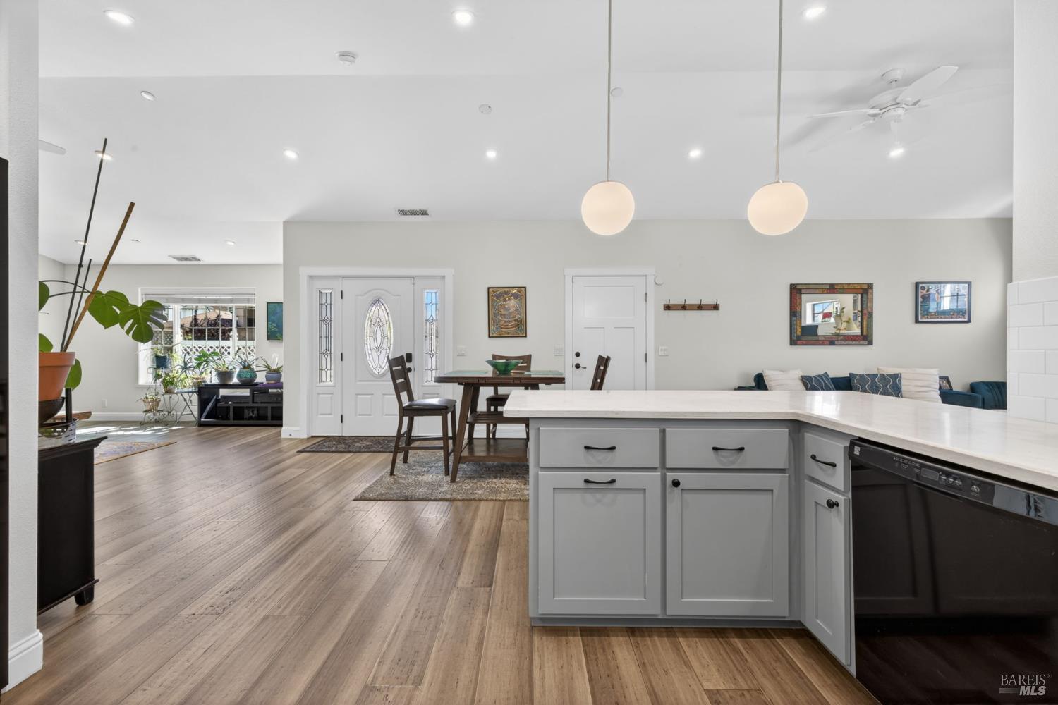 3723 Crestview Drive Santa Rosa CA 95403