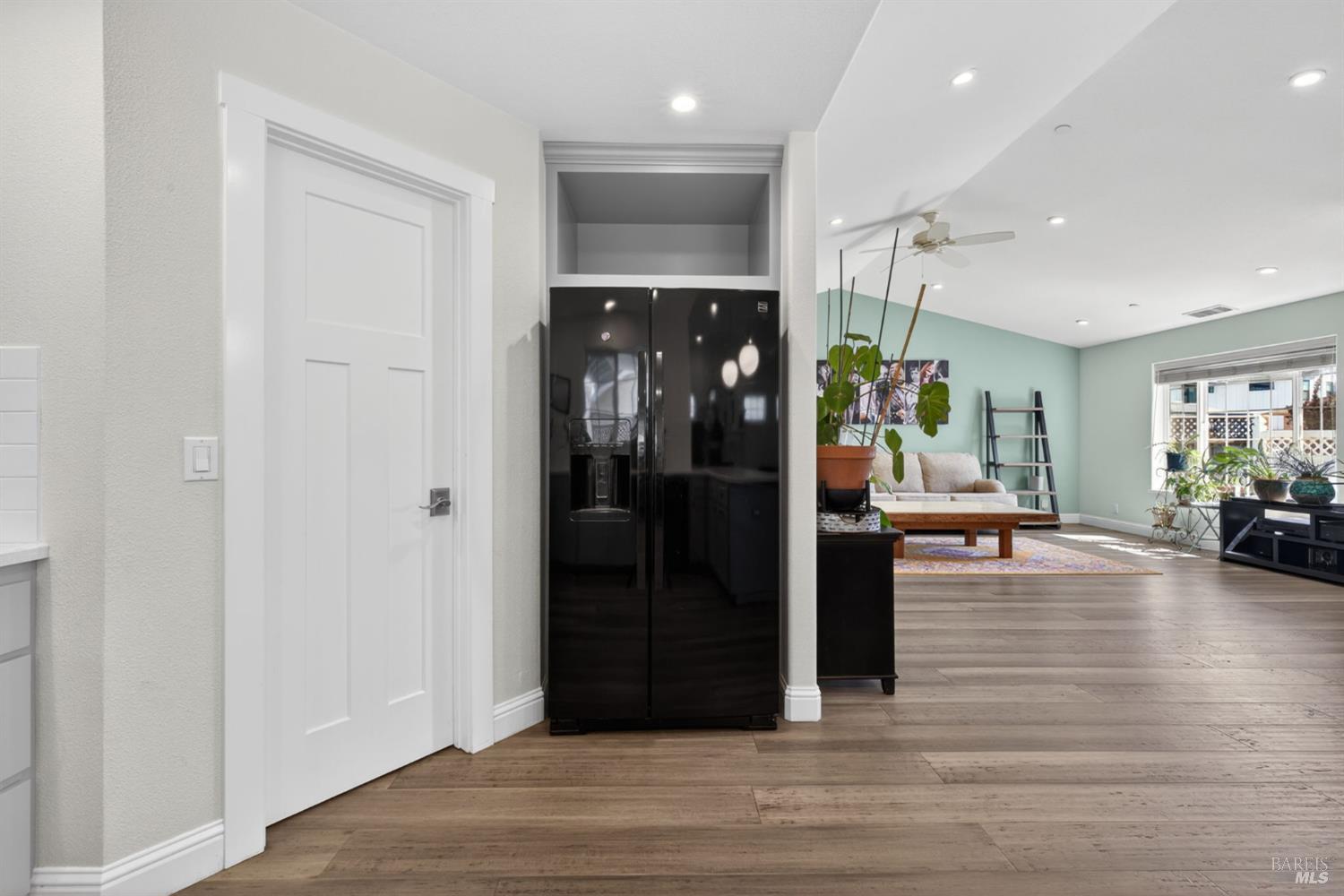3723 Crestview Drive Santa Rosa CA 95403