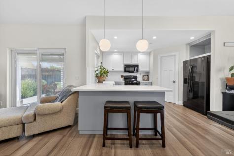 3723 Crestview Drive Santa Rosa CA 95403