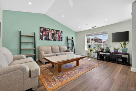 3723 Crestview Drive Santa Rosa CA 95403