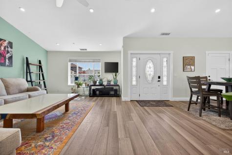 3723 Crestview Drive Santa Rosa CA 95403