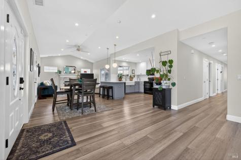 3723 Crestview Drive Santa Rosa CA 95403