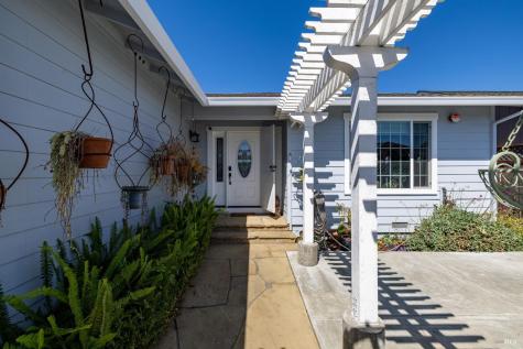 3723 Crestview Drive Santa Rosa CA 95403