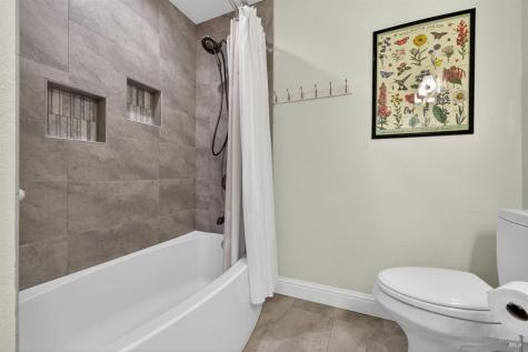 3723 Crestview Drive Santa Rosa CA 95403