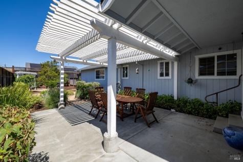 3723 Crestview Drive Santa Rosa CA 95403